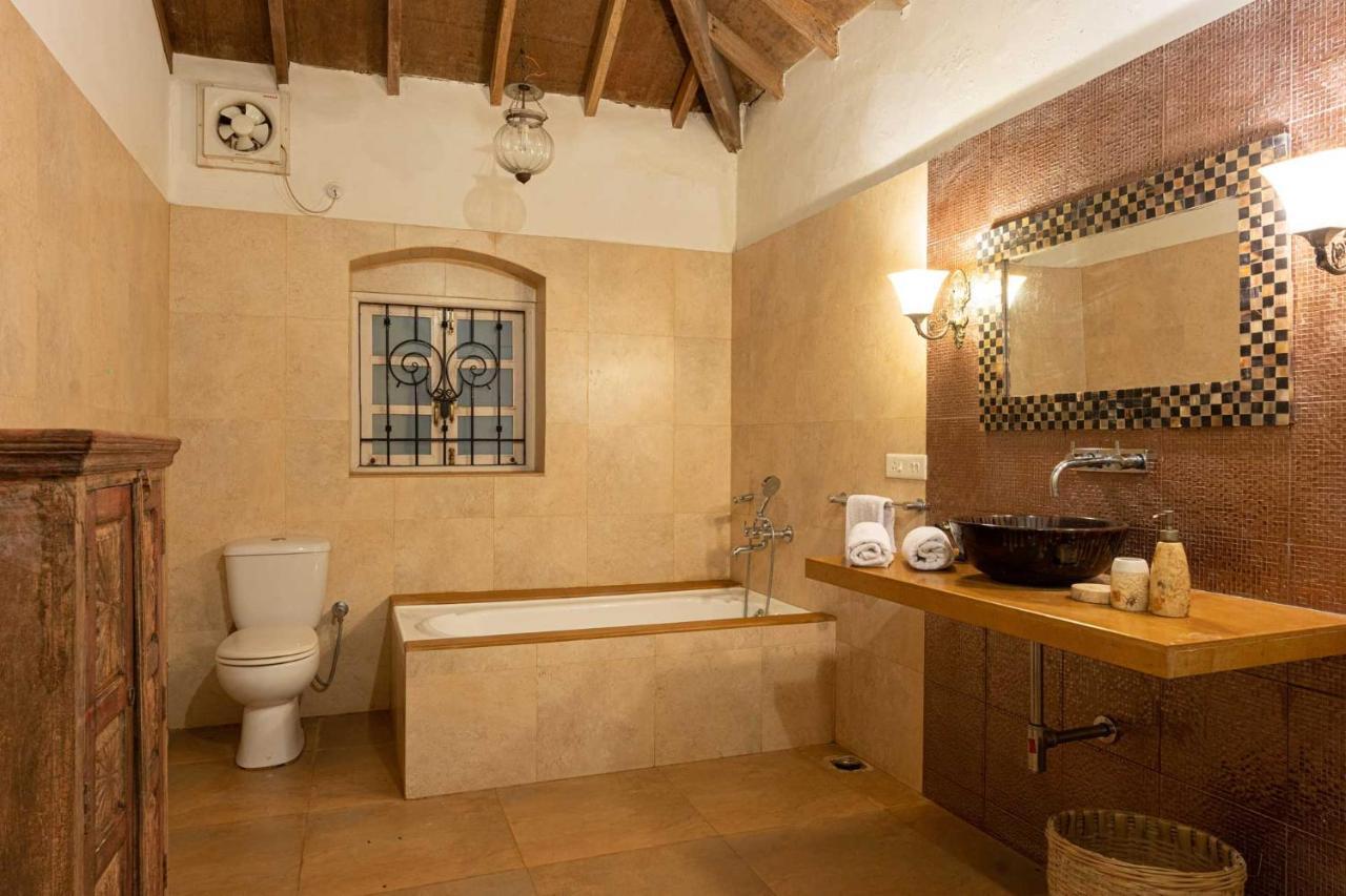 Stayvista At Terra Rosa - Pet Friendly Villa Goltim Ngoại thất bức ảnh