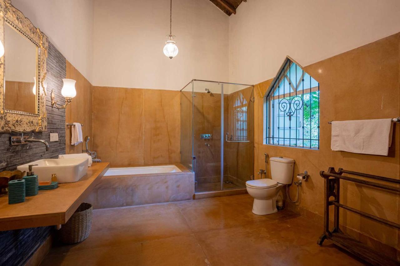 Stayvista At Terra Rosa - Pet Friendly Villa Goltim Ngoại thất bức ảnh